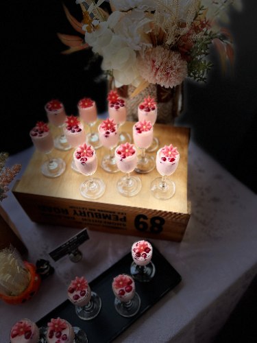 紅莓奶酪(高腳杯)